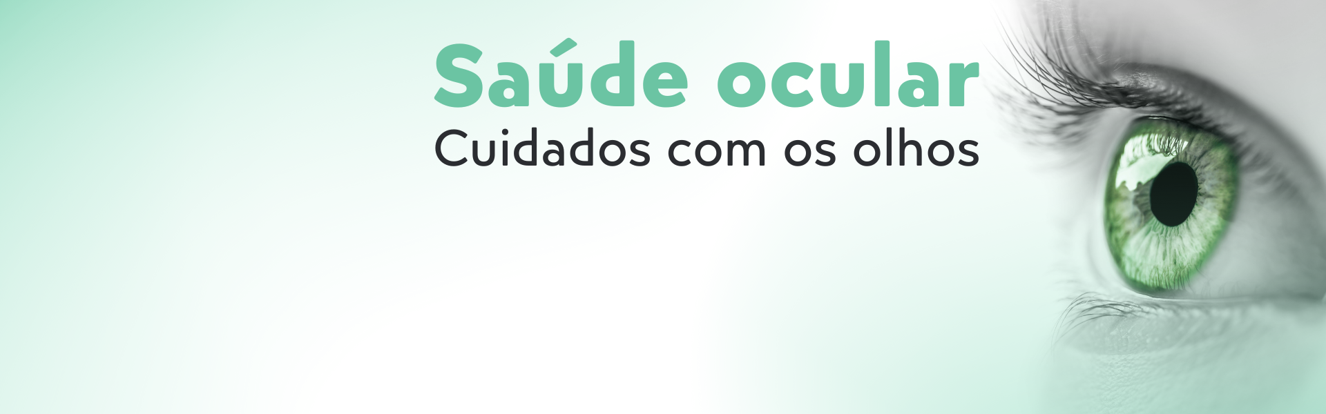 Paciente sorrindo após consulta oftalmológica